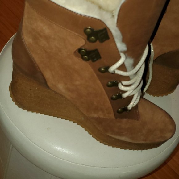 COPY - Women's Shearling Platform Wedge Boots sz 10 - Picture 3 of 4